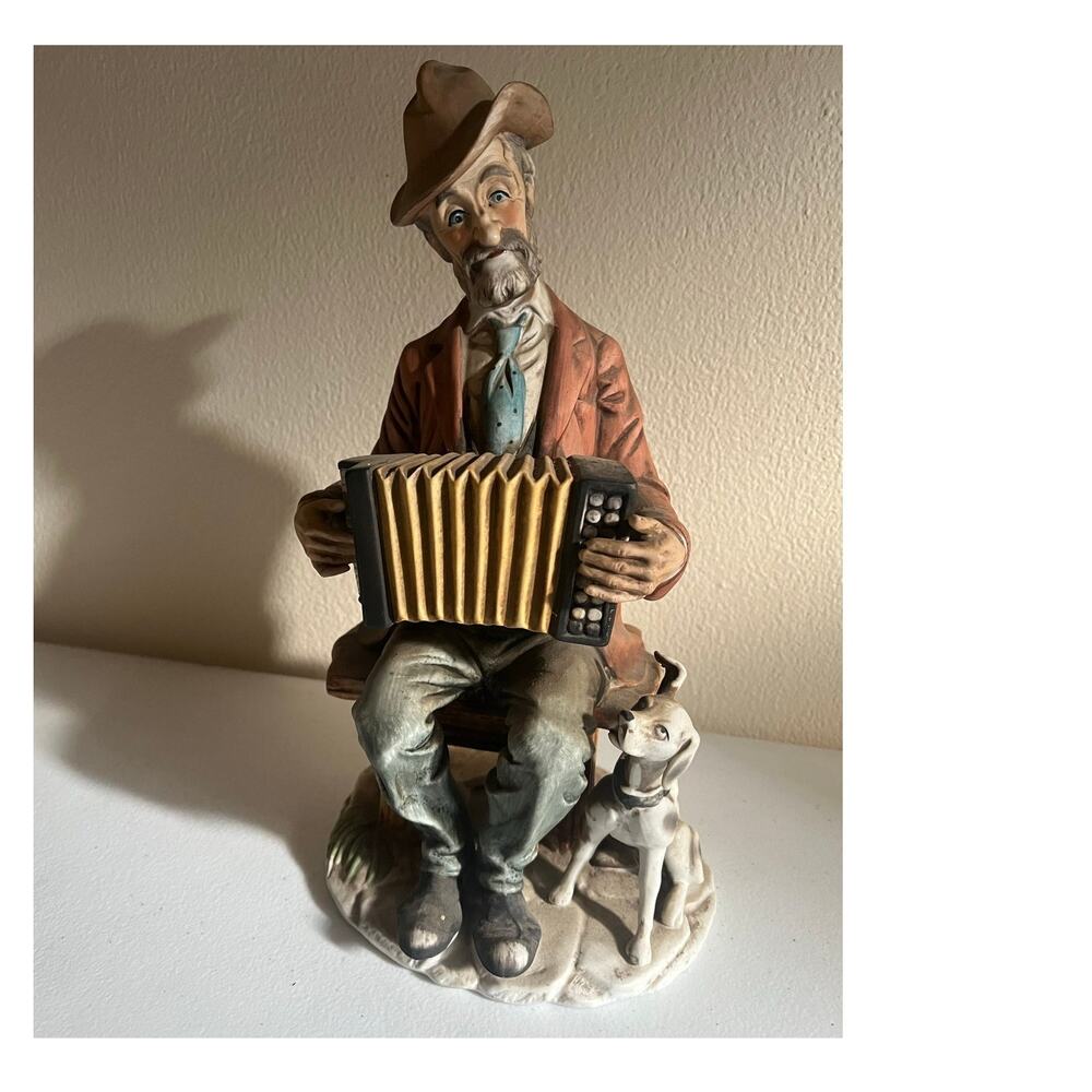 Royal Meridian Noritake Bisque Accordion Figurine Dog Handgemalt Japan Folk Art